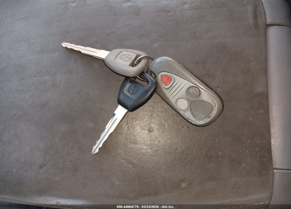 2005 ACURA MDX VIN: 2HNYD189X5H530246