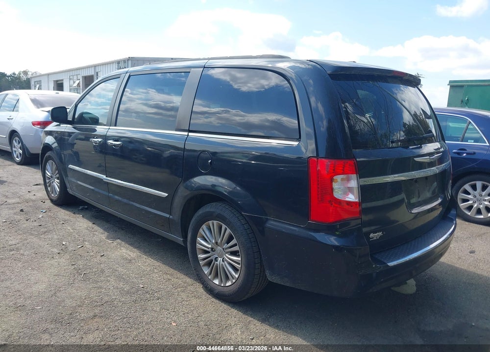 2016 CHRYSLER TOWN & COUNTRY TOURING-L ANNIVERSARY EDITION VIN: 2C4RC1CGXGR105173