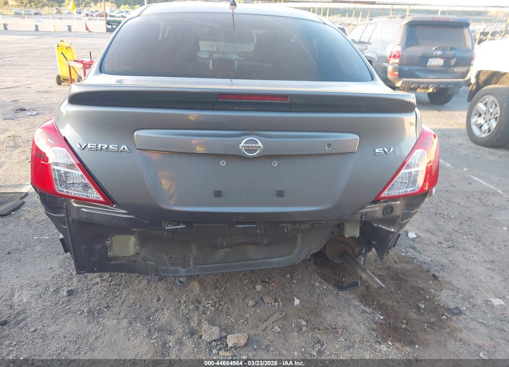 2018 NISSAN VERSA 1.6 SV VIN: 3N1CN7AP8JL801477
