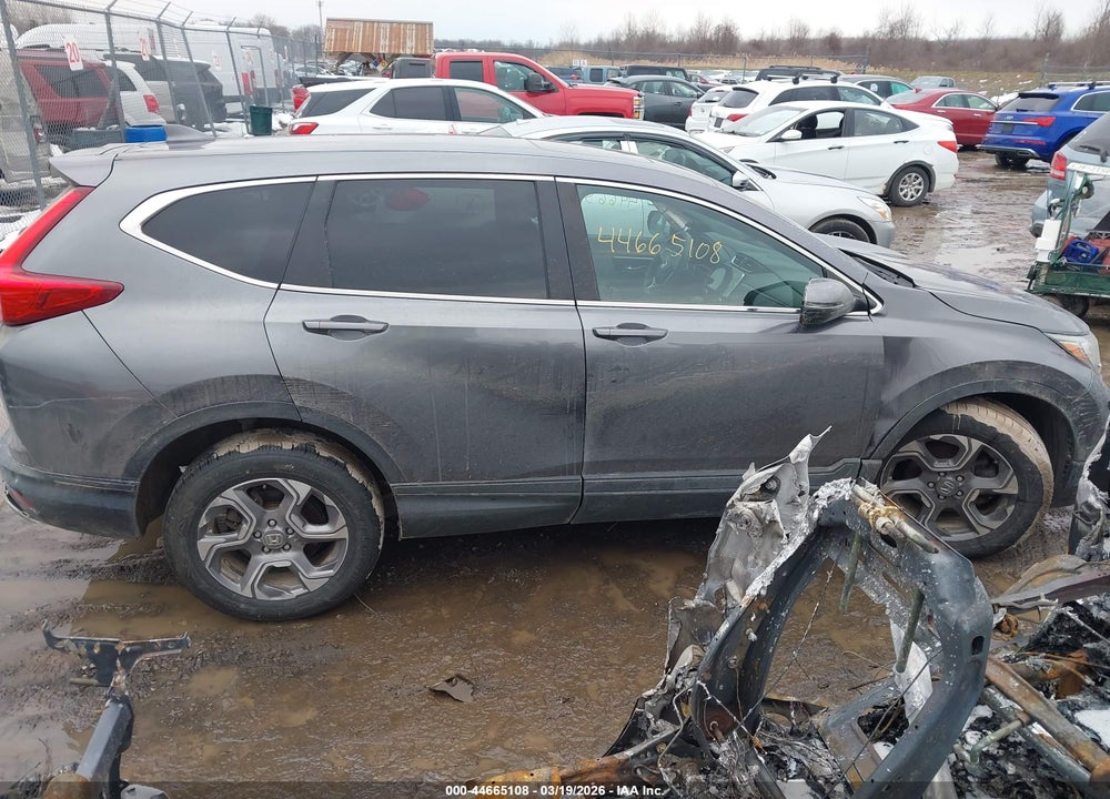 2018 HONDA CR-V EX VIN: 7FARW2H58JE029674