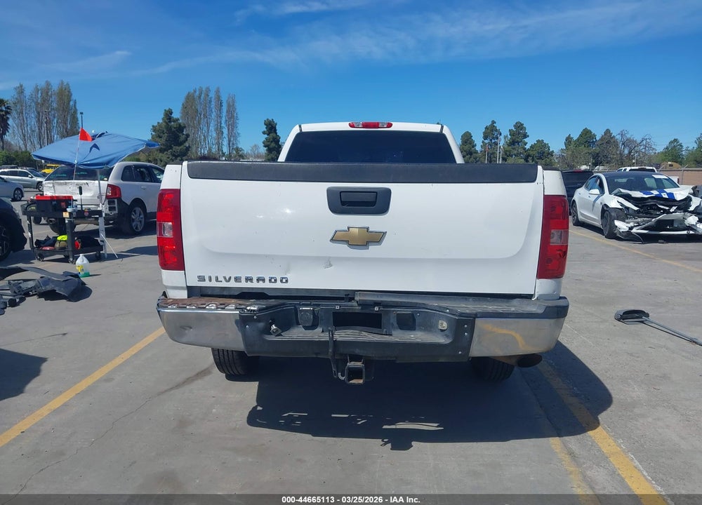 2007 CHEVROLET SILVERADO 2500HD WORK TRUCK VIN: 1GCHC24K37E598972