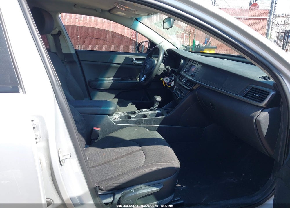 2017 KIA OPTIMA LX VIN: KNAGT4L38H5157676