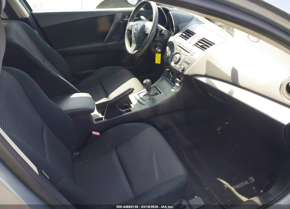 2013 MAZDA 3 I SPORT VIN: JM1BL1U80D1705418
