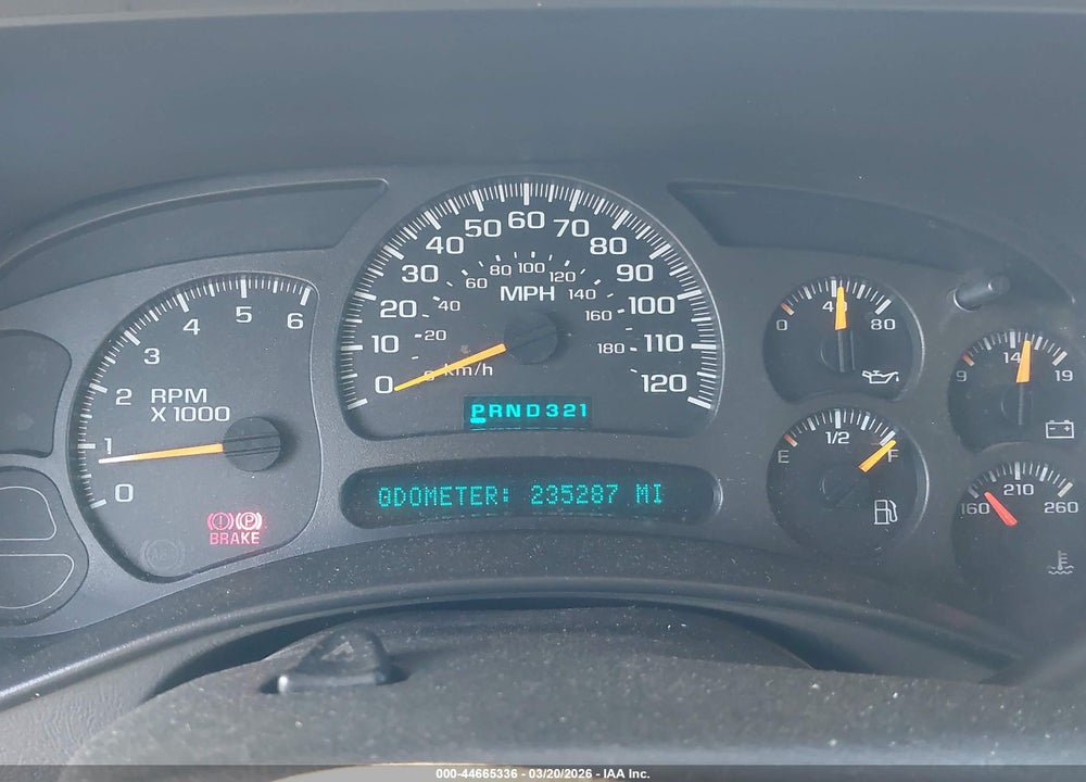 2003 CHEVROLET TAHOE LS VIN: 1GNEC13TX3J331375