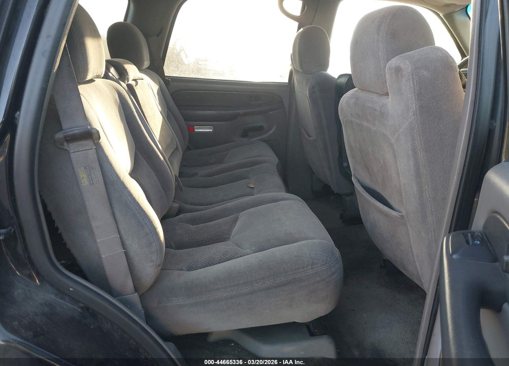 2003 CHEVROLET TAHOE LS VIN: 1GNEC13TX3J331375