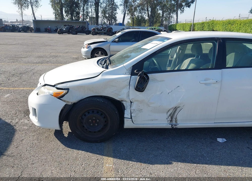 2011 TOYOTA COROLLA LE VIN: 2T1BU4EE1BC547540