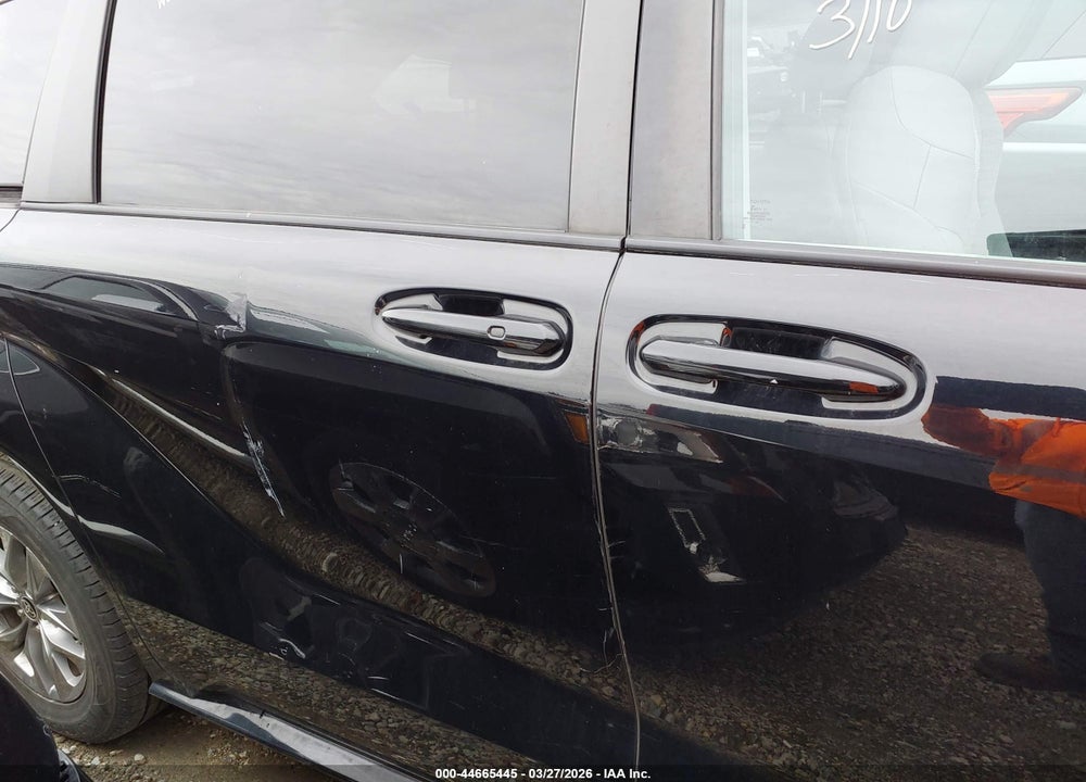 2022 TOYOTA SIENNA LE VIN: 5TDKRKEC4NS105691