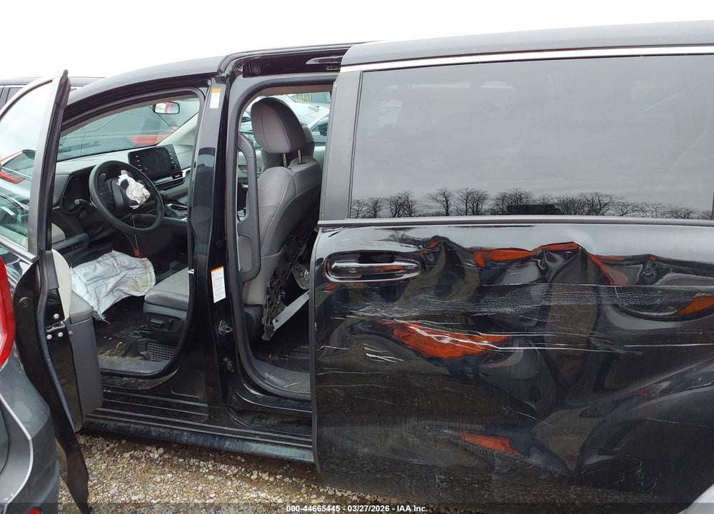 2022 TOYOTA SIENNA LE VIN: 5TDKRKEC4NS105691