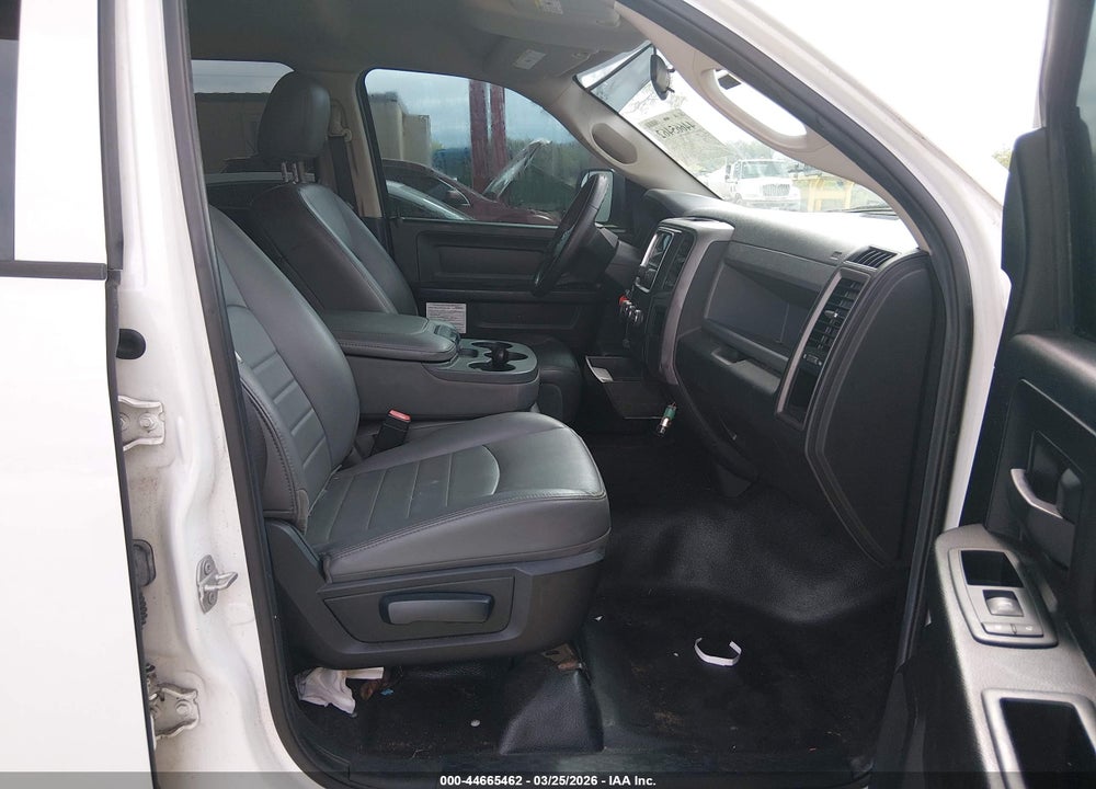 2016 RAM 1500 TRADESMAN VIN: 1C6RR7FT1GS261375