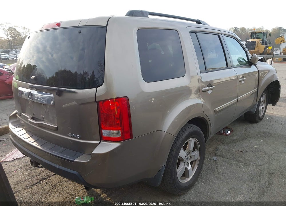 2010 HONDA PILOT EX-L VIN: 5FNYF4H56AB022743