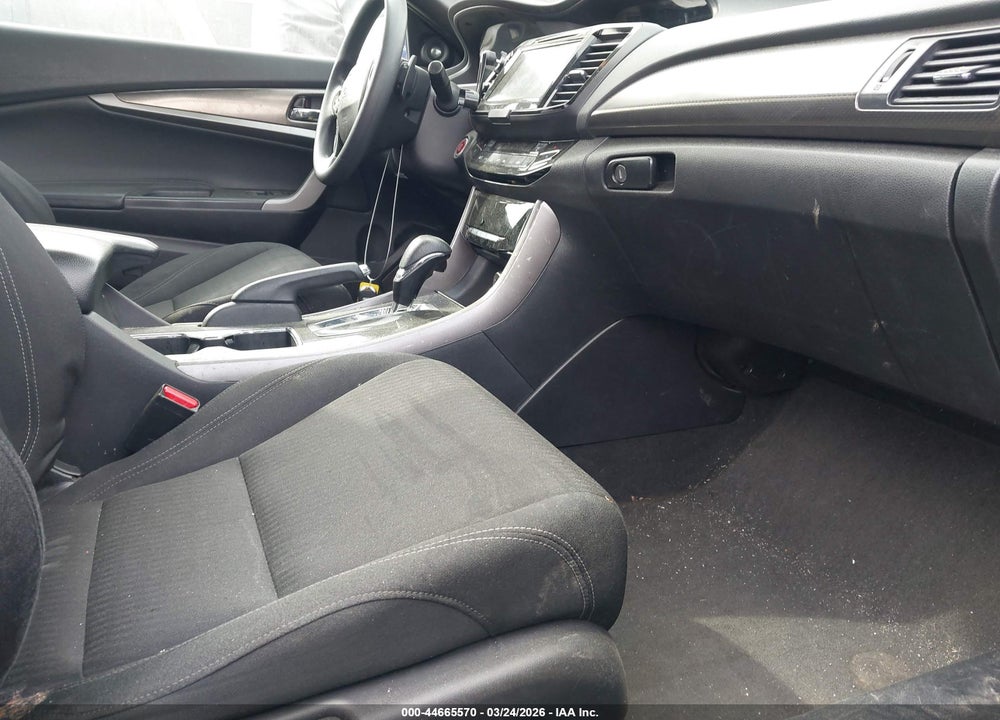 2016 HONDA ACCORD EX VIN: 1HGCT1B77GA010681