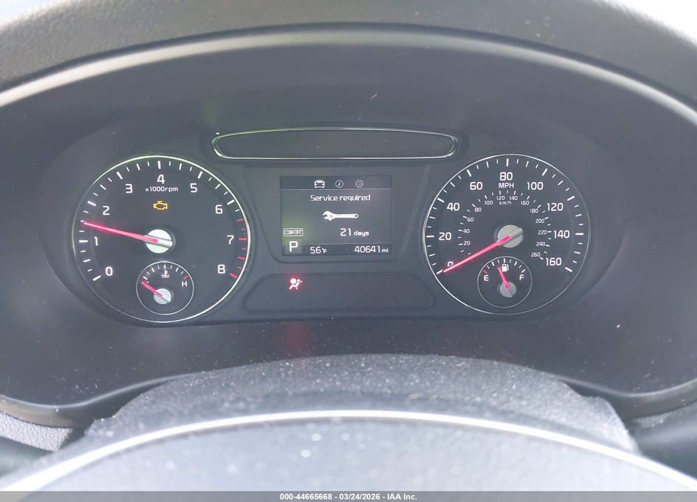 2019 KIA SORENTO 3.3L LX VIN: 5XYPG4A56KG496415
