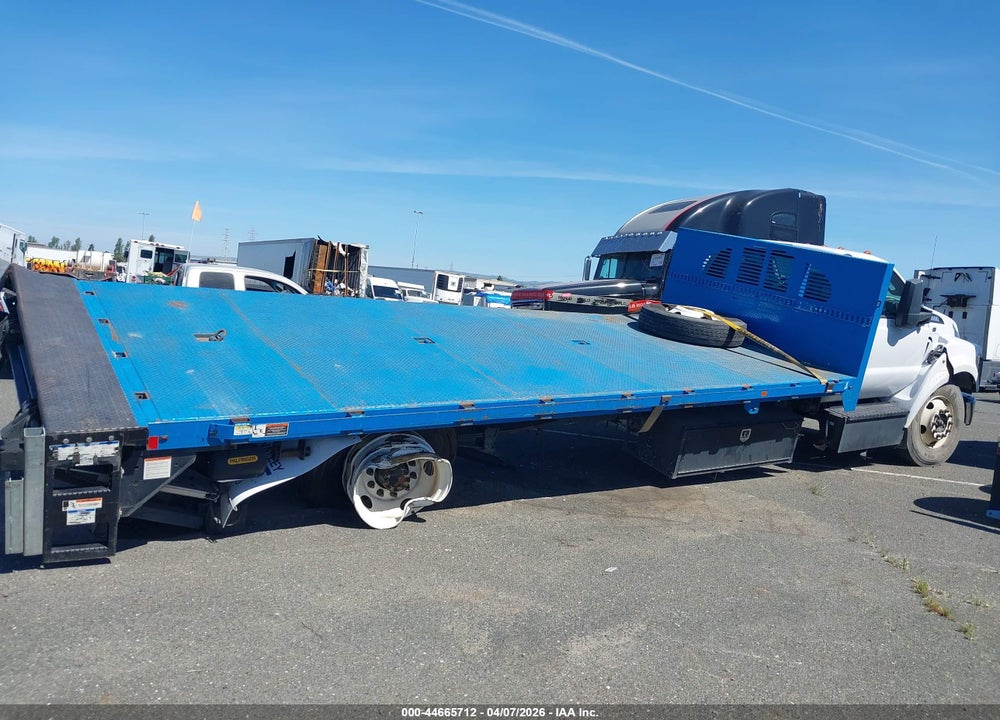 2018 FORD F-650 GAS VIN: 1FDNF6AY0JDF01617