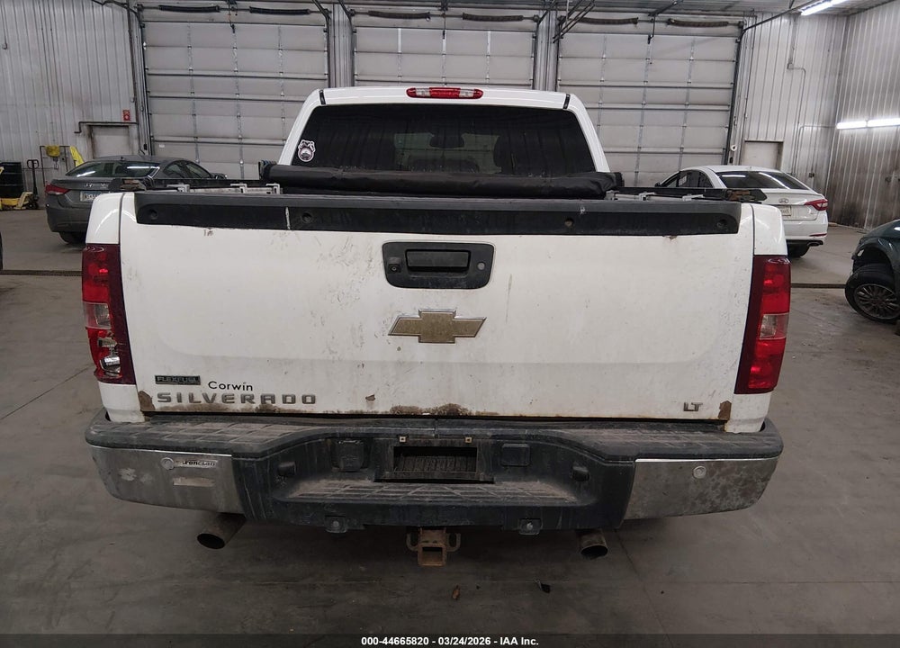 2011 CHEVROLET SILVERADO 1500 LT VIN: 3GCPKSE3XBG377750