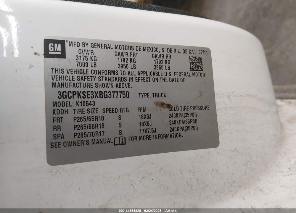 2011 CHEVROLET SILVERADO 1500 LT VIN: 3GCPKSE3XBG377750