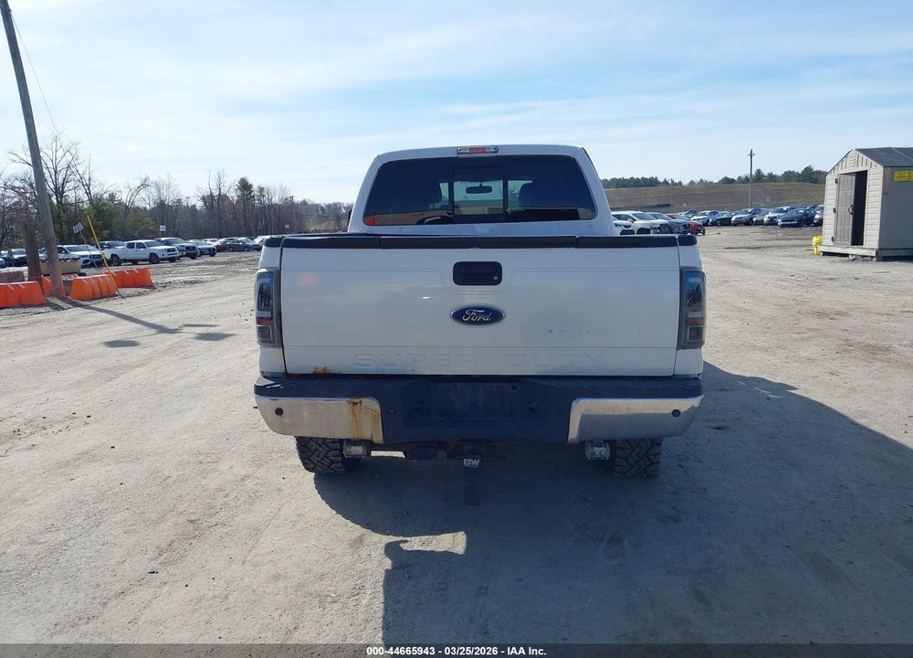 2011 FORD F-350 LARIAT VIN: 1FT8W3BT2BEC18277