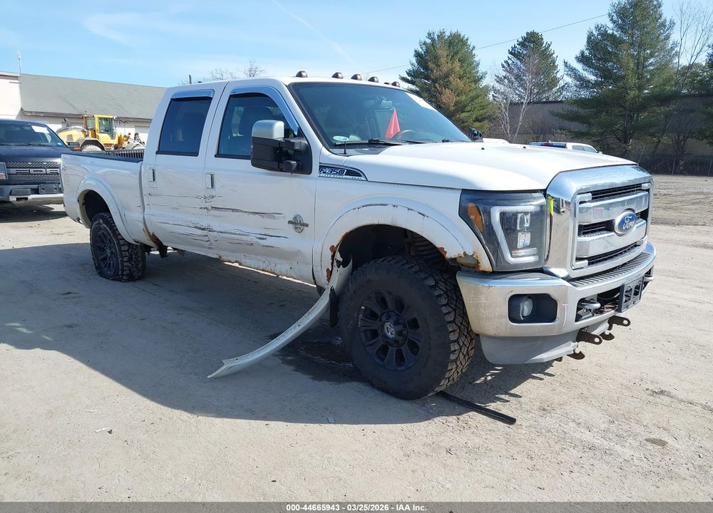 2011 FORD F-350 LARIAT VIN: 1FT8W3BT2BEC18277