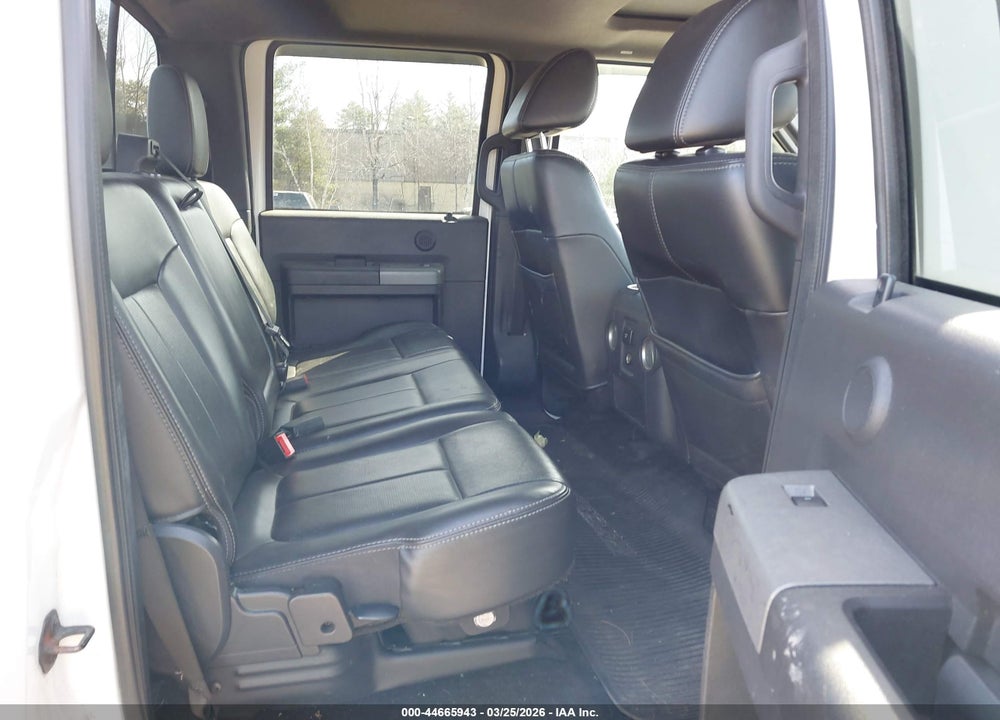 2011 FORD F-350 LARIAT VIN: 1FT8W3BT2BEC18277
