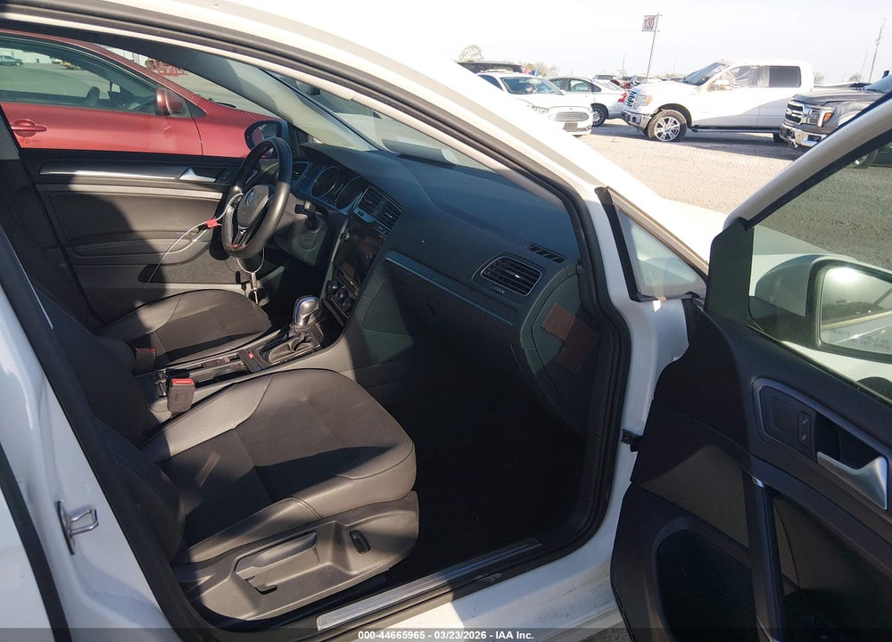 2017 VOLKSWAGEN E-GOLF SEL PREMIUM VIN: WVWPR7AU7HW950234