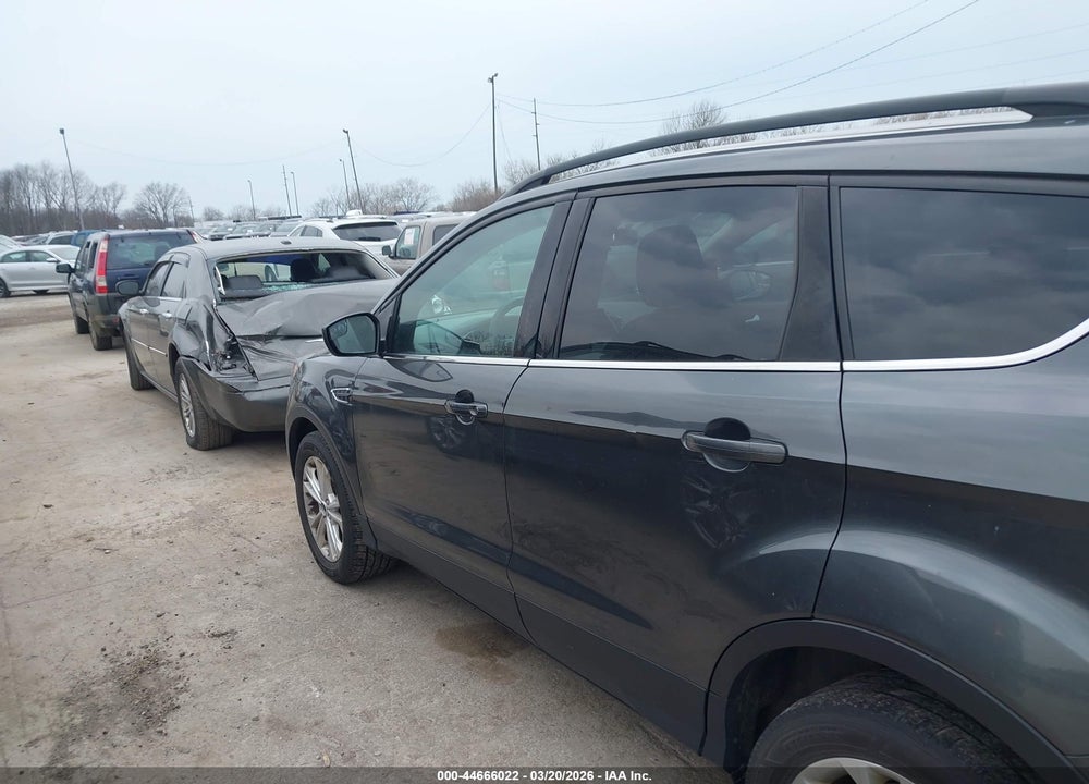2018 FORD ESCAPE SE VIN: 1FMCU9GD0JUB23284