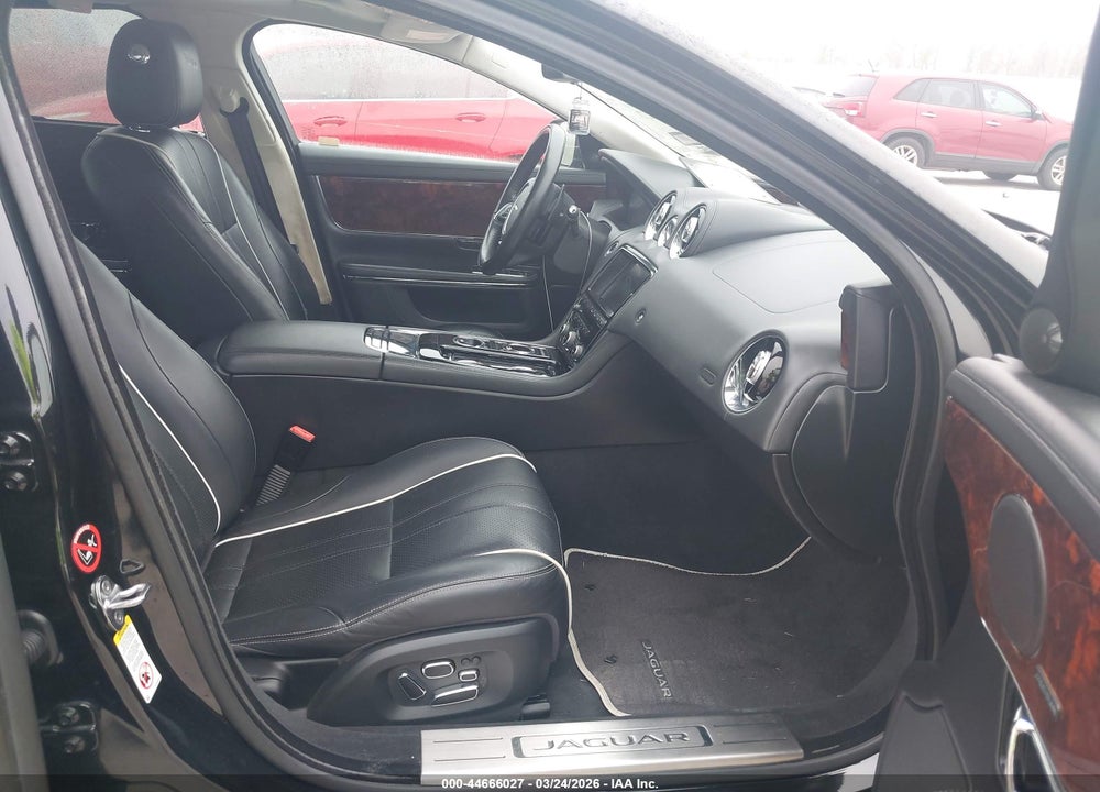 2014 JAGUAR XJ XJL PORTFOLIO VIN: SAJWA2GZXE8V69729