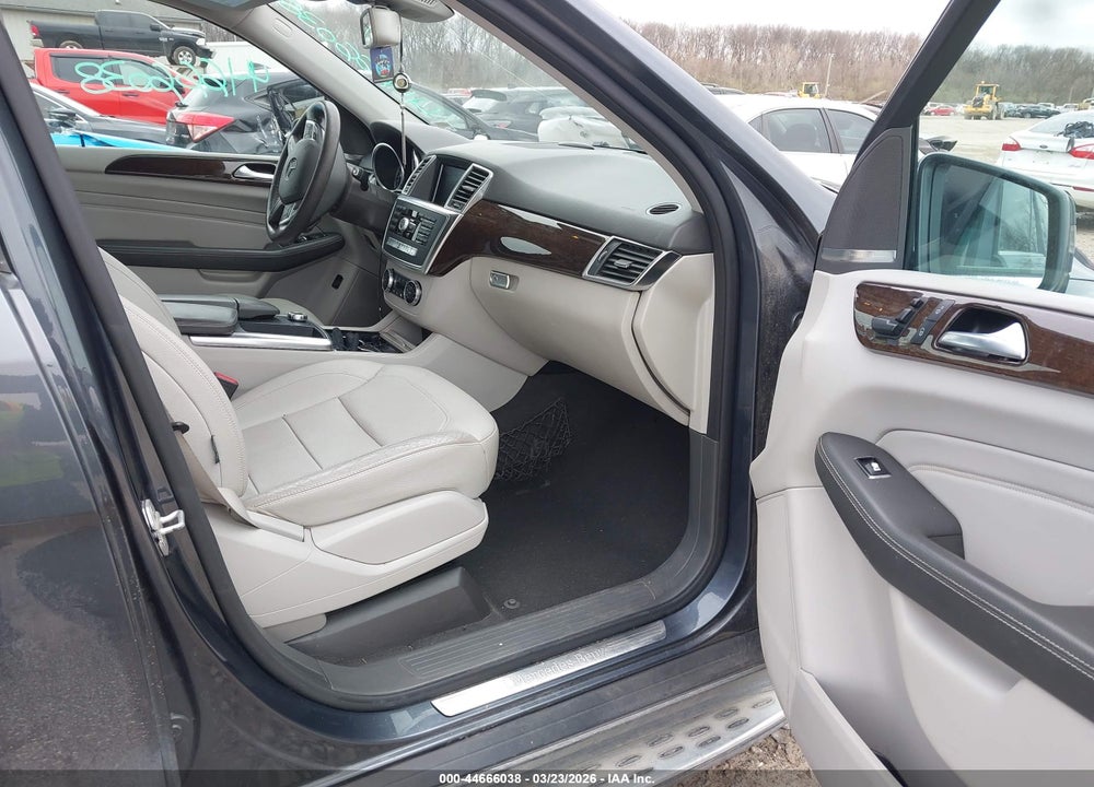 2015 MERCEDES-BENZ ML 350 4MATIC VIN: 4JGDA5HBXFA501428