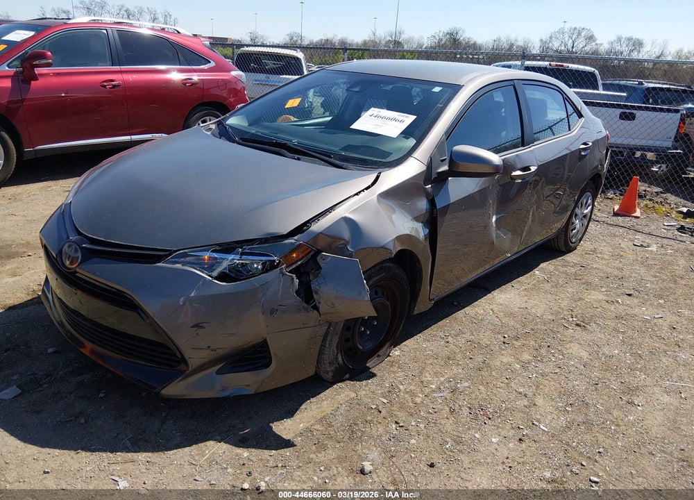 2019 TOYOTA COROLLA LE VIN: 2T1BURHE2KC239401