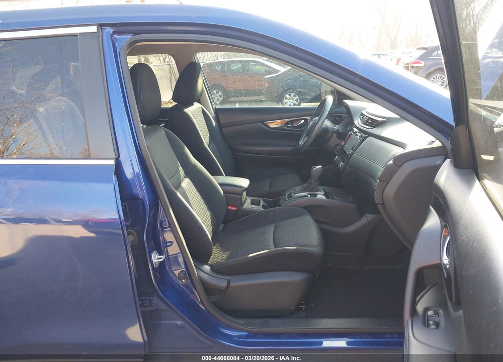 2017 NISSAN ROGUE SV VIN: JN8AT2MT0HW151610