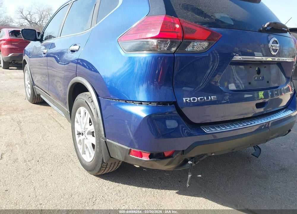 2017 NISSAN ROGUE SV VIN: JN8AT2MT0HW151610