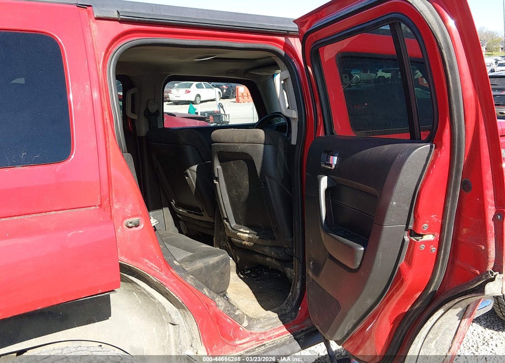 2007 HUMMER H3 SUV VIN: 5GTDN13EX78164070