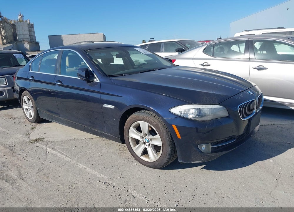 2013 BMW 528I VIN: WBAXG5C54DD228853