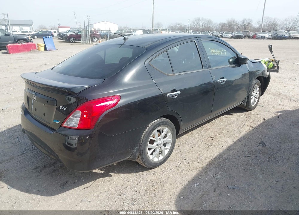 2015 NISSAN VERSA 1.6 SV VIN: 3N1CN7AP9FL902504