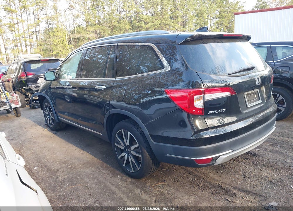 2022 HONDA PILOT AWD TOURING 8 PASSENGER VIN: 5FNYF6H93NB013681