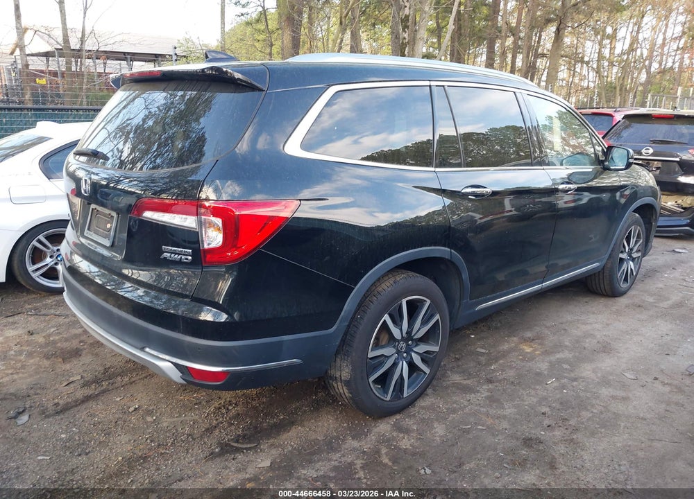 2022 HONDA PILOT AWD TOURING 8 PASSENGER VIN: 5FNYF6H93NB013681