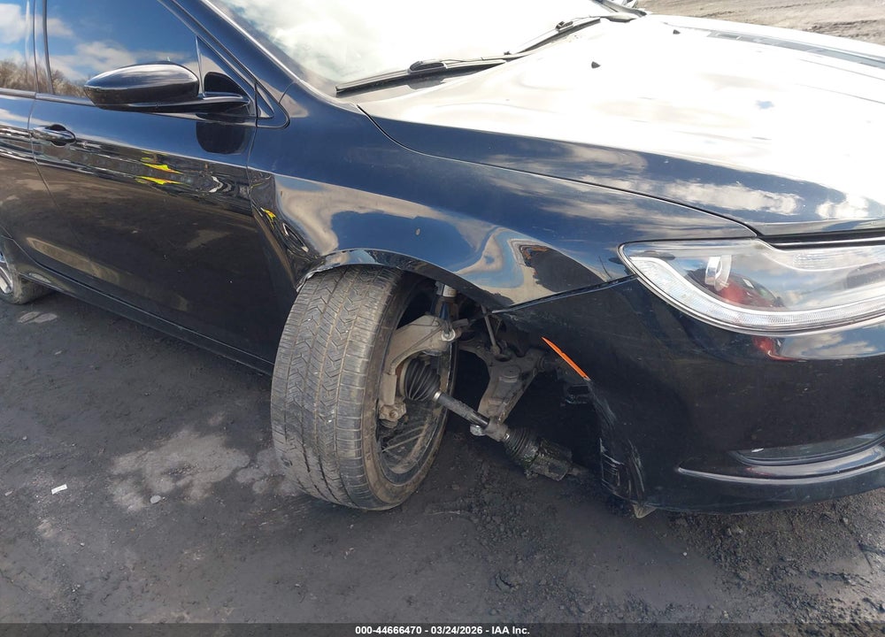2015 CHRYSLER 200 S VIN: 1C3CCCDGXFN512085