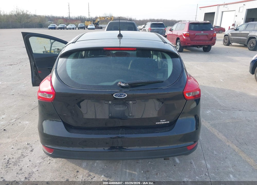 2016 FORD FOCUS SE VIN: 1FADP3K26GL358070