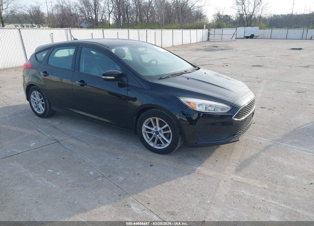 2016 FORD FOCUS SE VIN: 1FADP3K26GL358070