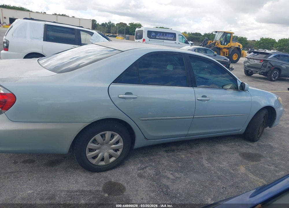 2005 TOYOTA CAMRY LE VIN: 4T1BE32K05U995739