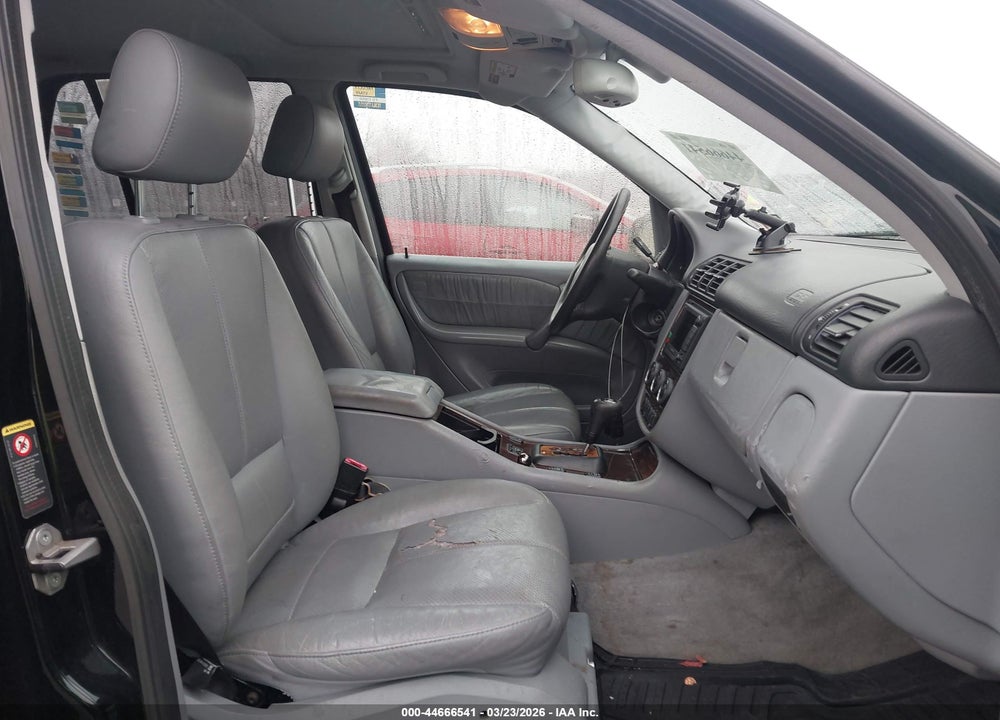 2004 MERCEDES-BENZ ML 350 4MATIC VIN: 4JGAB57E64A461485