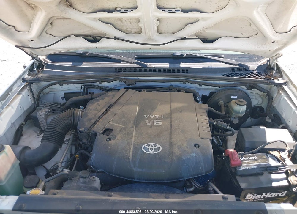 2011 TOYOTA TACOMA PRERUNNER V6 VIN: 3TMJU4GN4BM125987