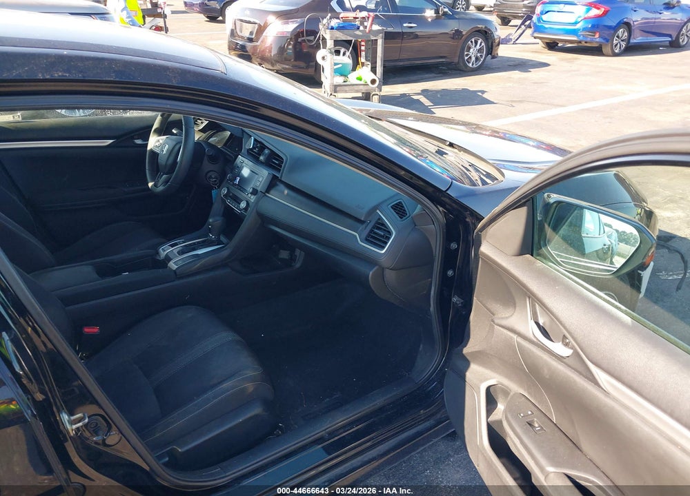 2020 HONDA CIVIC LX VIN: 19XFC2F67LE004020