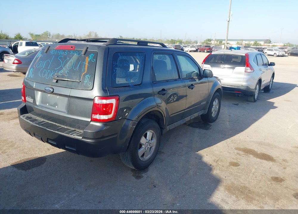 2008 FORD ESCAPE XLS VIN: 1FMCU02Z18KE38471