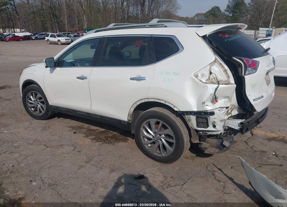 2015 NISSAN ROGUE SL VIN: 5N1AT2MT3FC775908