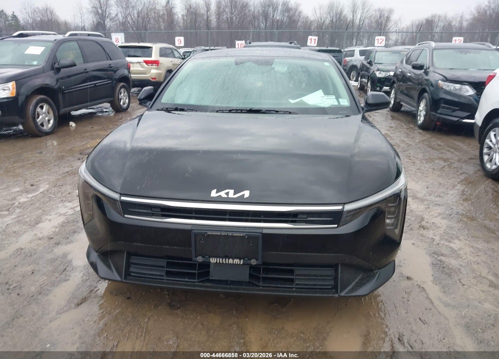 2025 KIA K4 LXS VIN: 3KPFT4DE6SE142300