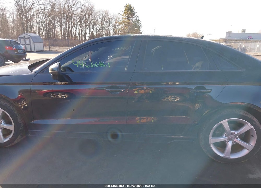 2015 AUDI A3 2.0T PREMIUM VIN: WAUBFGFFXF1011812