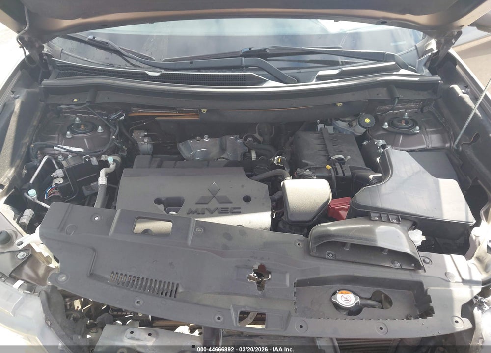 2016 MITSUBISHI OUTLANDER SEL VIN: JA4AD3A39GZ010996
