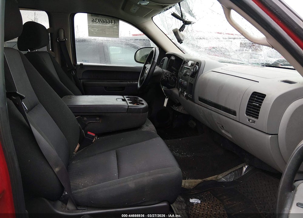 2011 CHEVROLET SILVERADO 1500 LS VIN: 3GCPCREA3BG390196