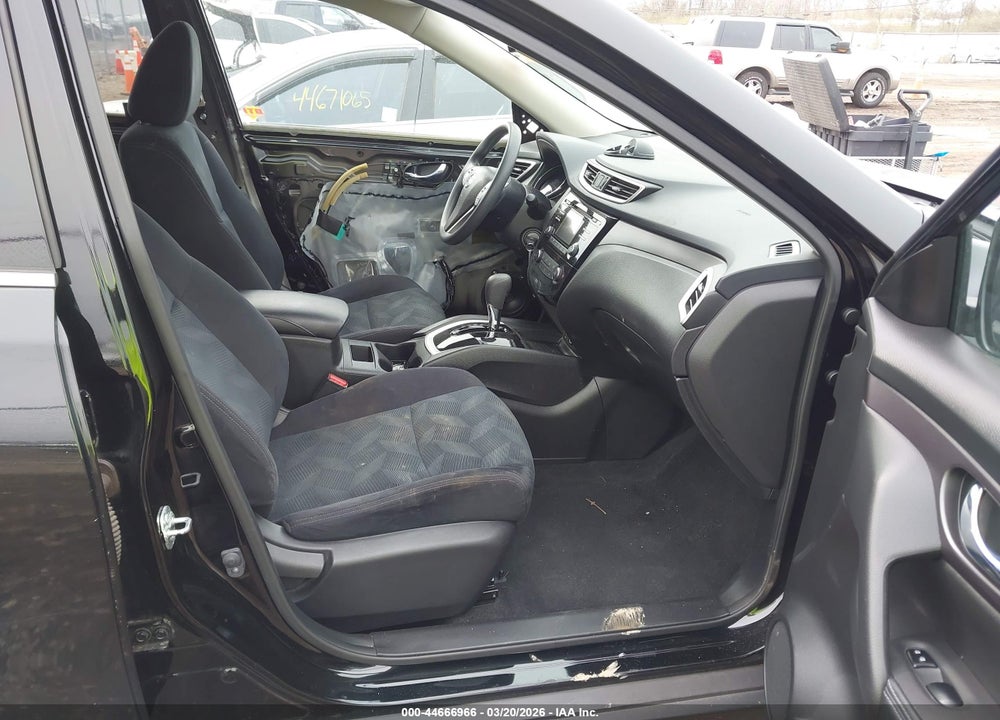 2016 NISSAN ROGUE S VIN: JN8AT2MVXGW136449