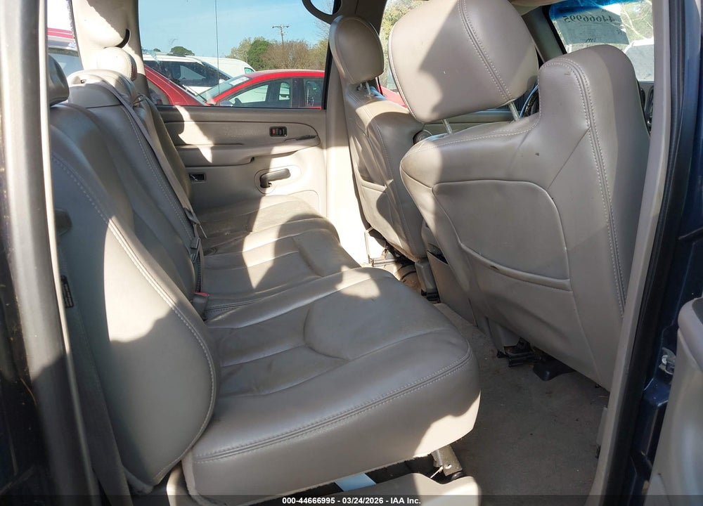 2005 CHEVROLET SILVERADO 2500HD LT VIN: 1GCHK23265F969506