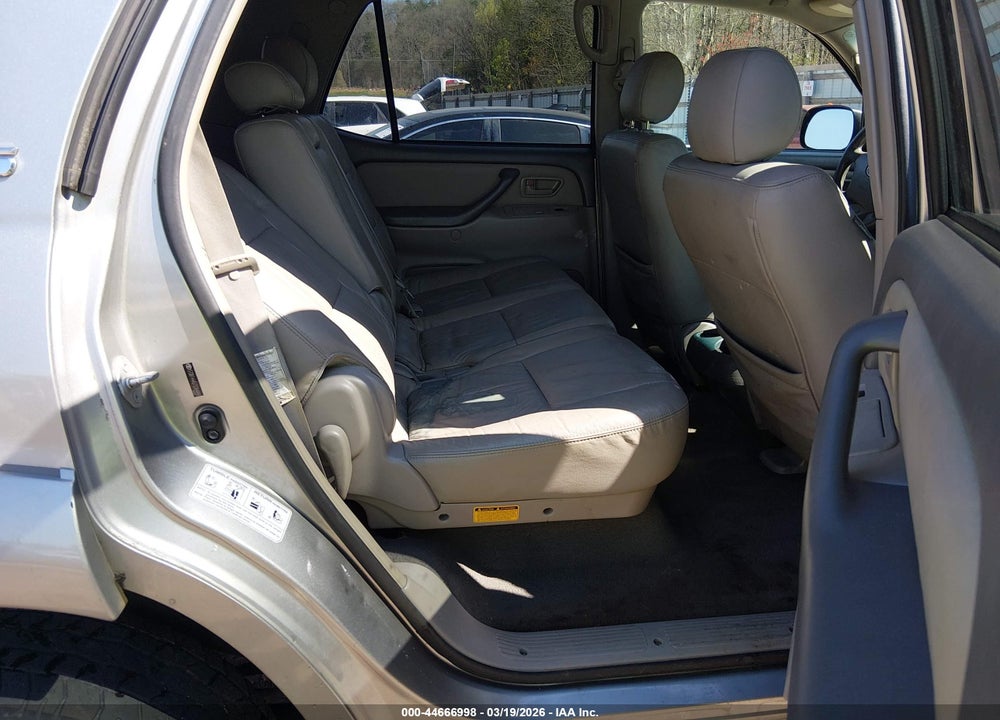 2007 TOYOTA SEQUOIA SR5 V8 VIN: 5TDBT44A57S284890